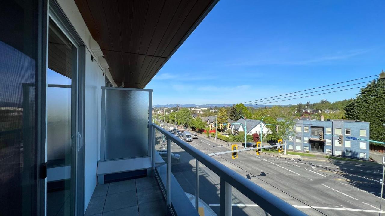 Hillside Oasis By Iris Properties! Βικτώρια Εξωτερικό φωτογραφία