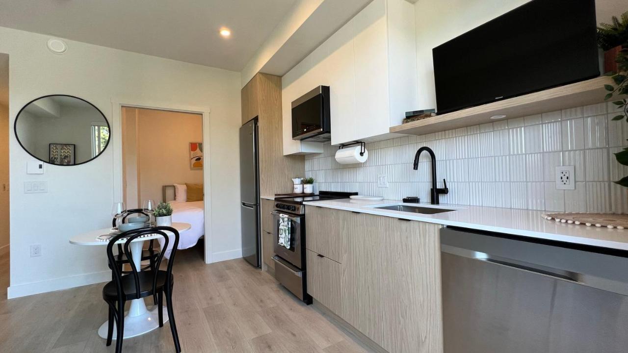 Hillside Oasis By Iris Properties! Βικτώρια Εξωτερικό φωτογραφία